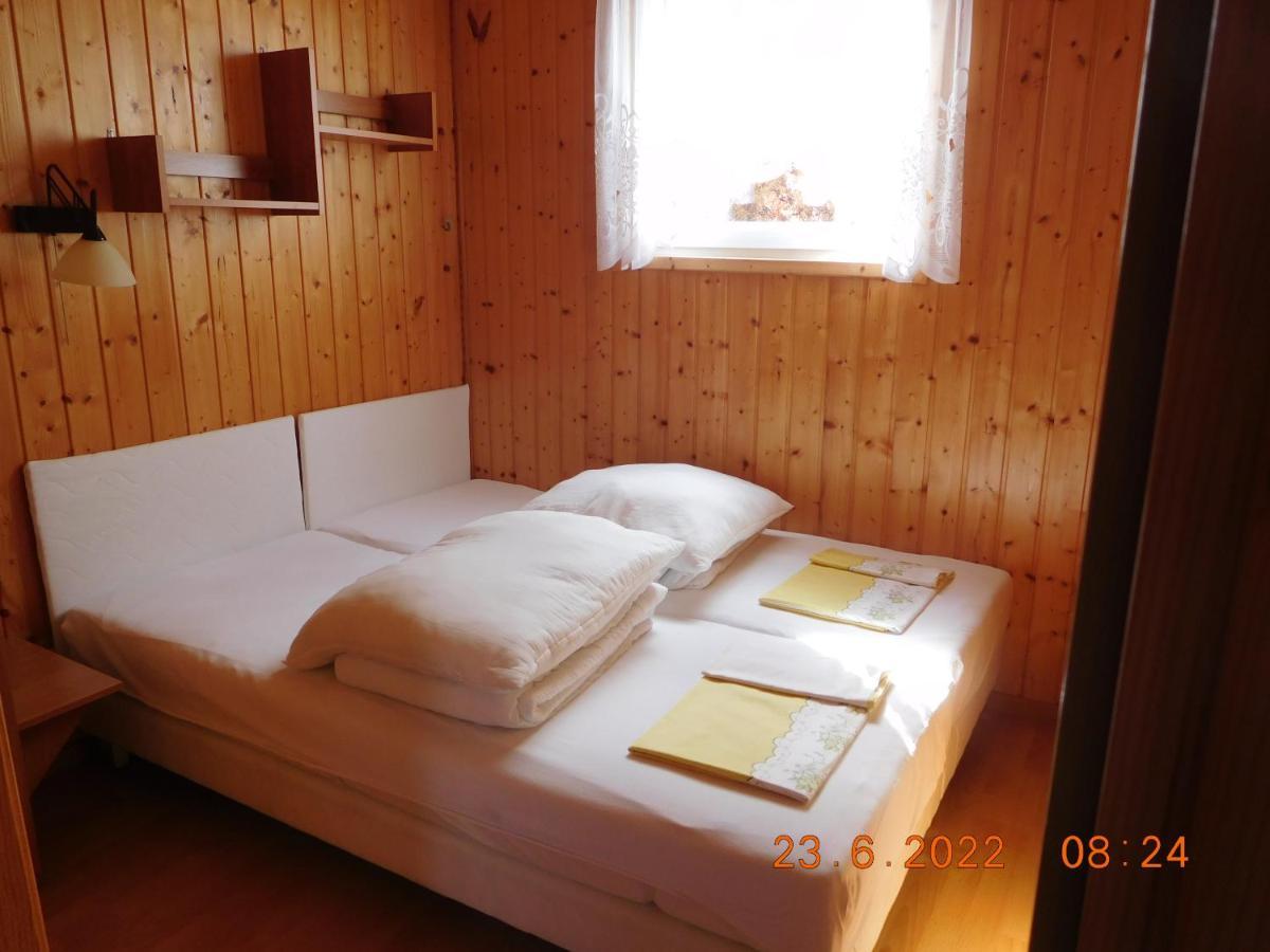 Marina Lodge